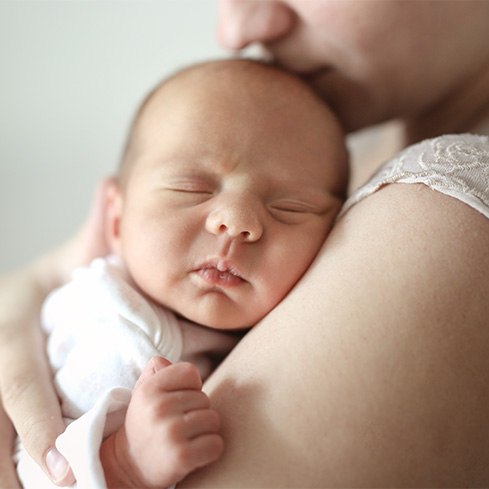 Infant breast feeding after laser frenectomy